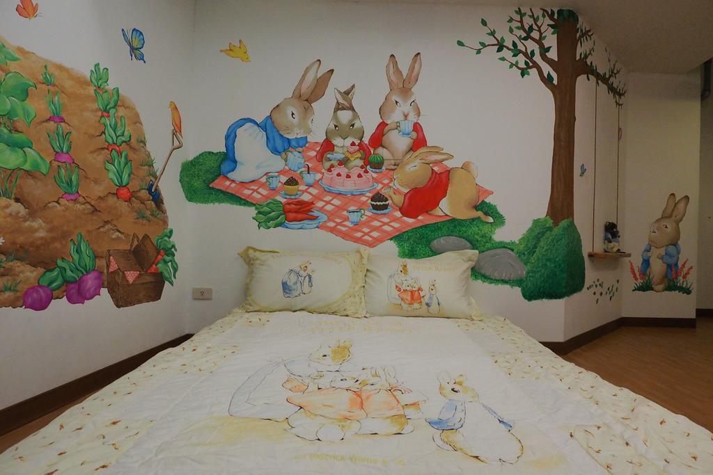 Peter Rabbit Cozy Nest Apartment Tainan Exterior foto